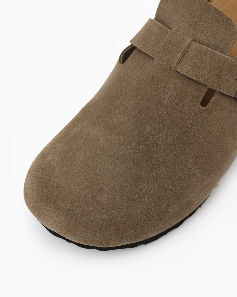 Old Money Suede Clogs — Timeless Style and Plush Comfort