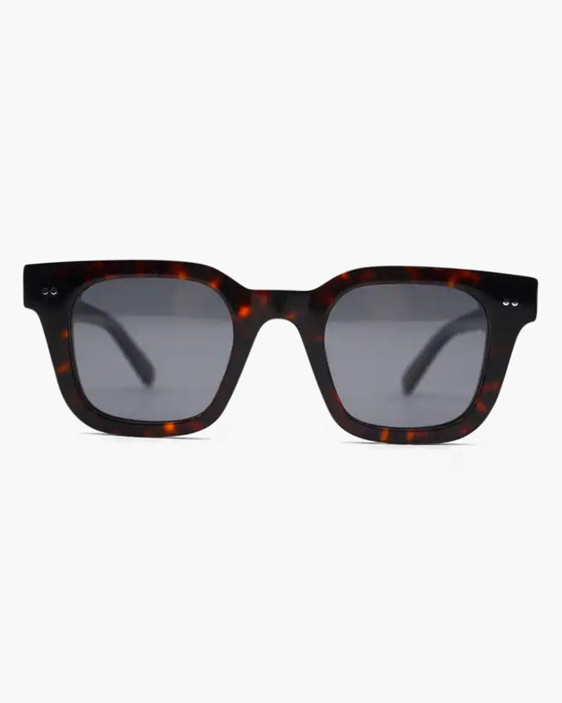 Miami Sunglasses - Chic Coastal Shades for Sunny Day Style