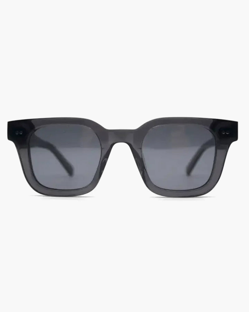 Miami Sunglasses - Chic Coastal Shades for Sunny Day Style