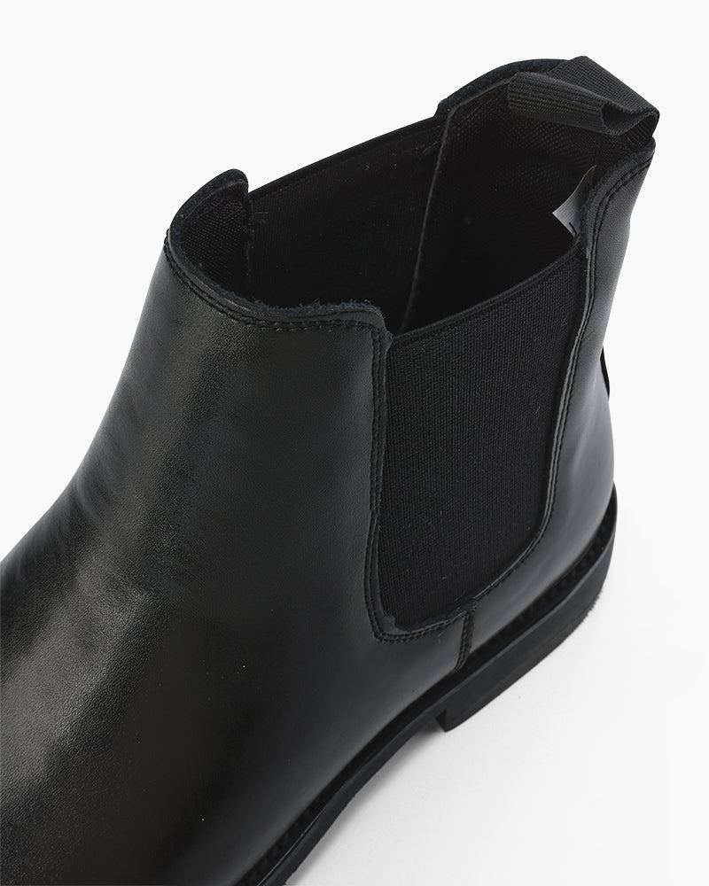 Old Money Chelsea Boots - Timeless Style, Premium Leather & Craftsmanship